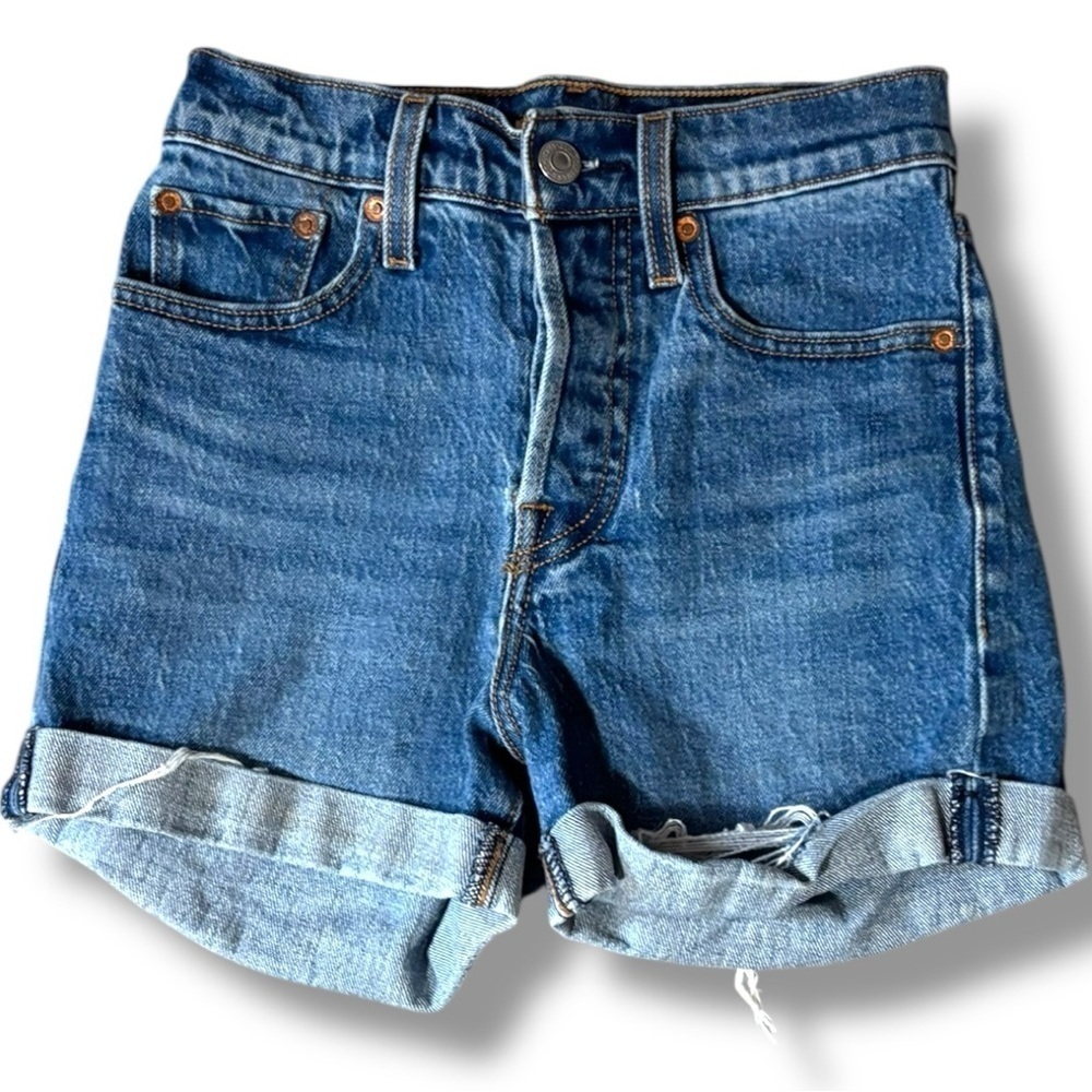Levi’s Premium Stylish Medium Blue Denim “Wedgie Short” Button Down Front Shorts - Picture 11 of 15